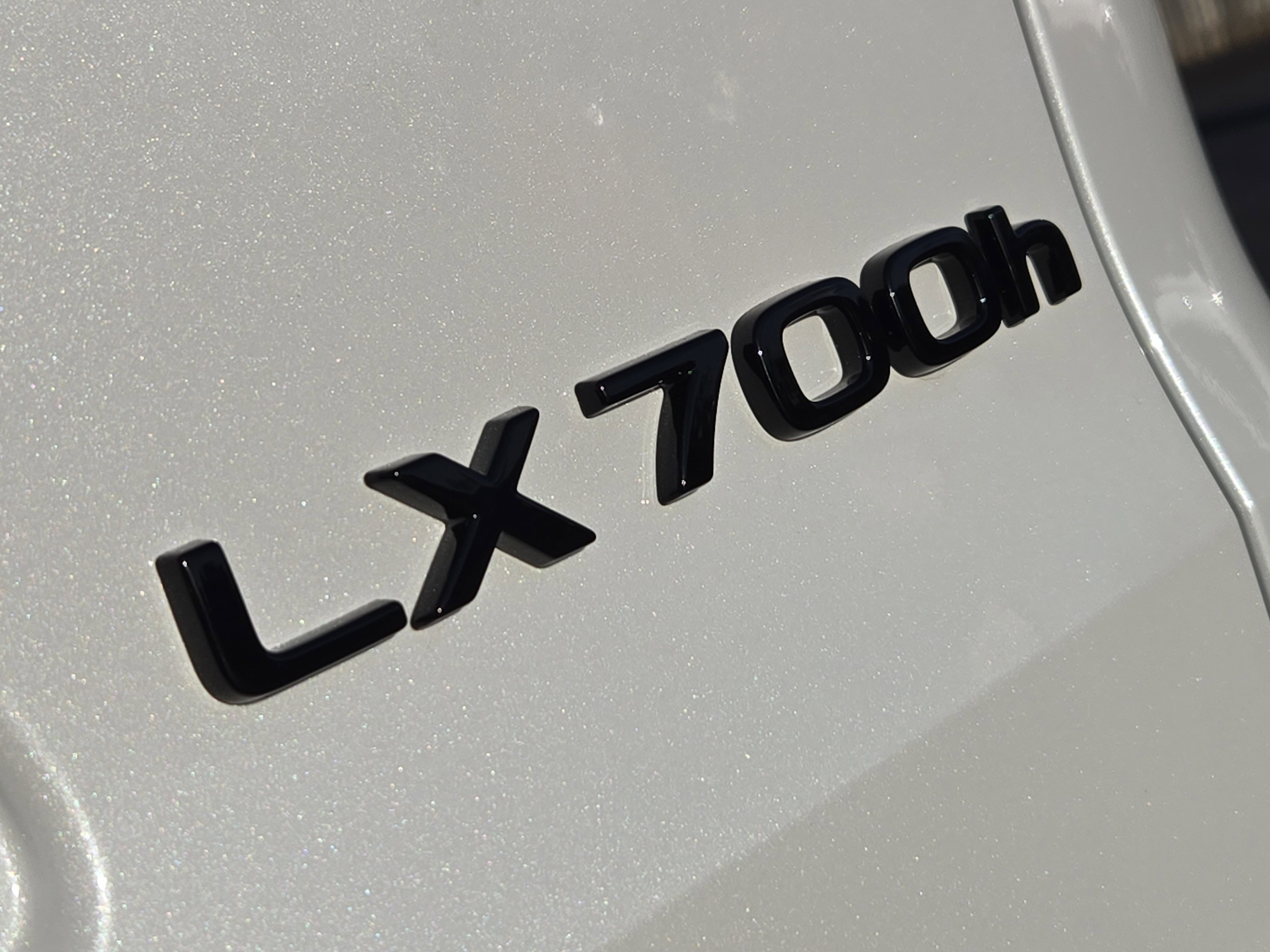 New 2026 Lexus LX 700h Luxury w/ Appearance Package AWD/4WD image 7