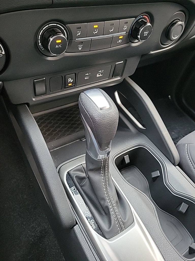 Certified 2022 Nissan Frontier SV w/ Technology Package image 26