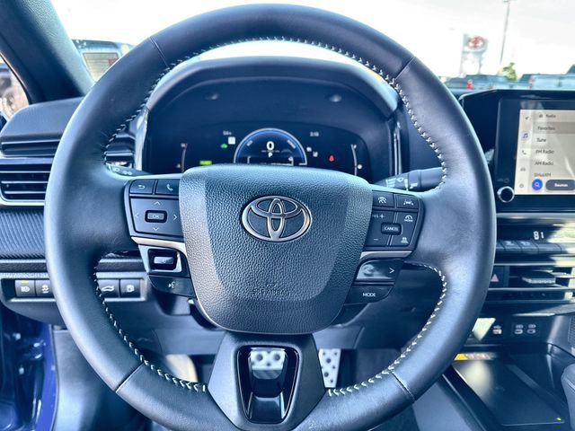 Used 2025 Toyota Camry SE image 23