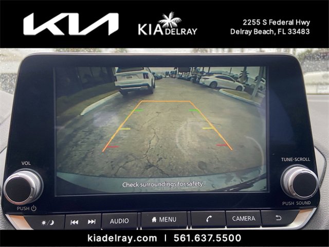 Used 2022 Nissan Sentra SV w/ Trunk Package image 17