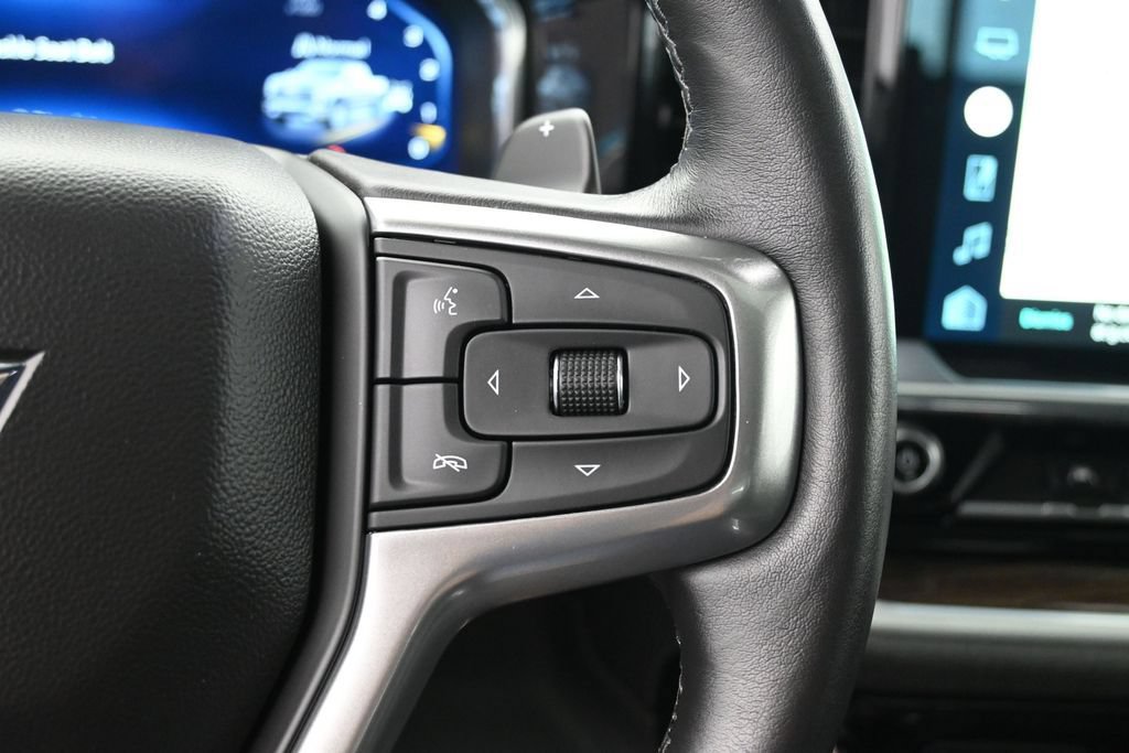 Used 2022 Chevrolet Silverado 1500 RST AWD/4WD image 37