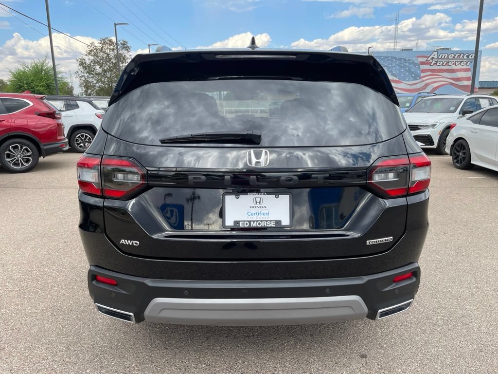 Certified 2024 Honda Pilot Touring image 4