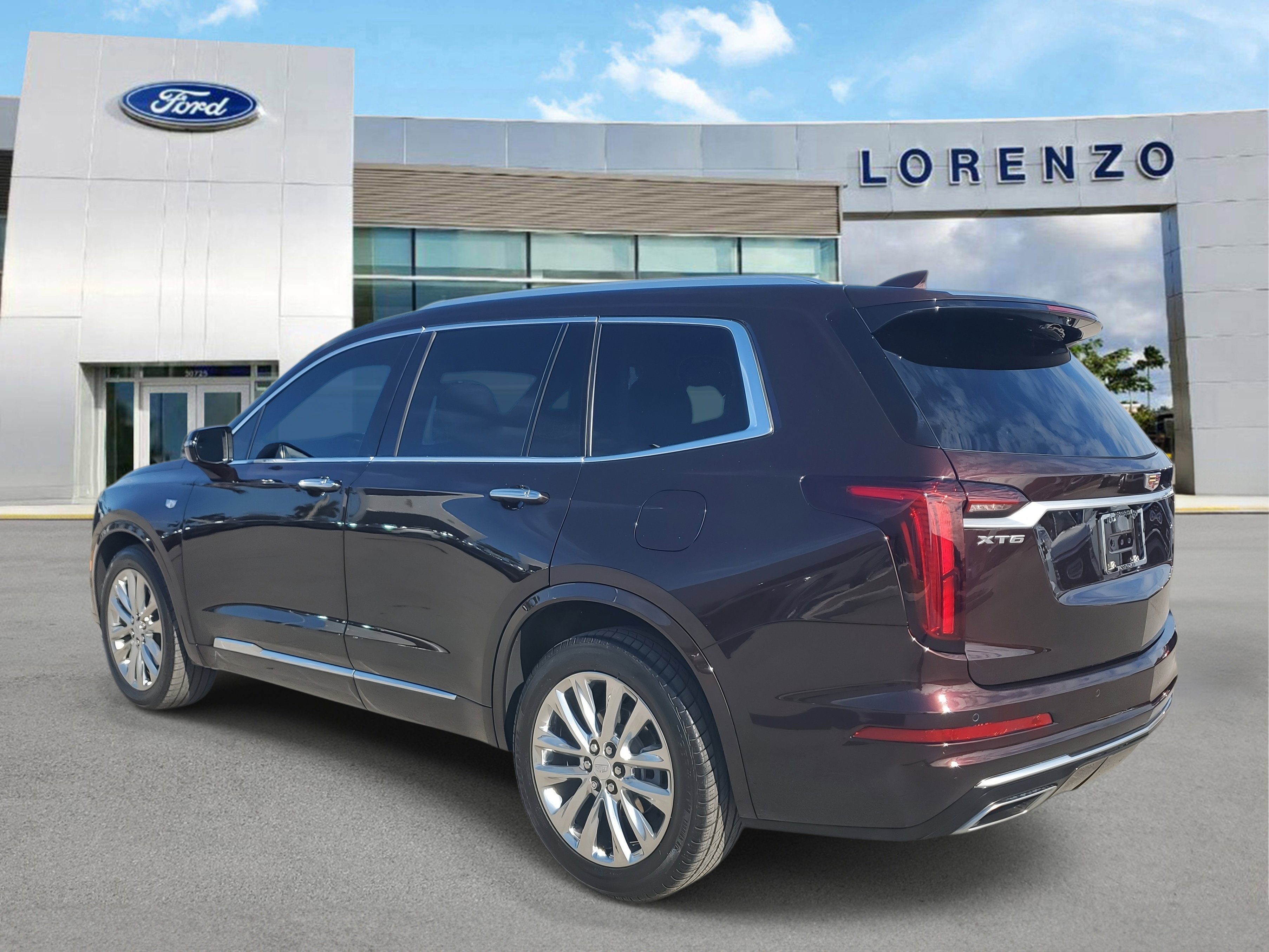Used 2021 Cadillac XT6 Premium Luxury image 7