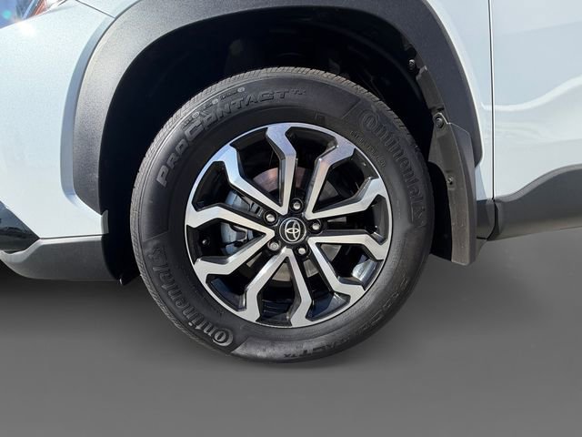 Used 2023 Toyota Corolla Cross S AWD/4WD image 11