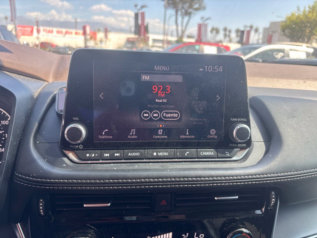 Used 2023 Nissan Rogue SV FWD image 22