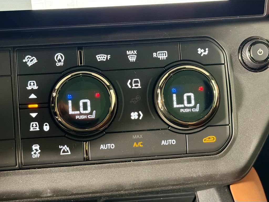 New 2026 Land Rover Defender 110 OCTA AWD/4WD image 16