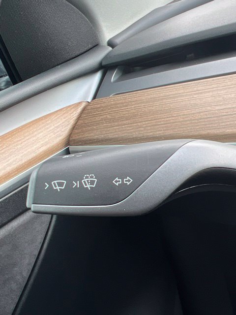 Used 2023 Tesla Model Y 2WD image 14
