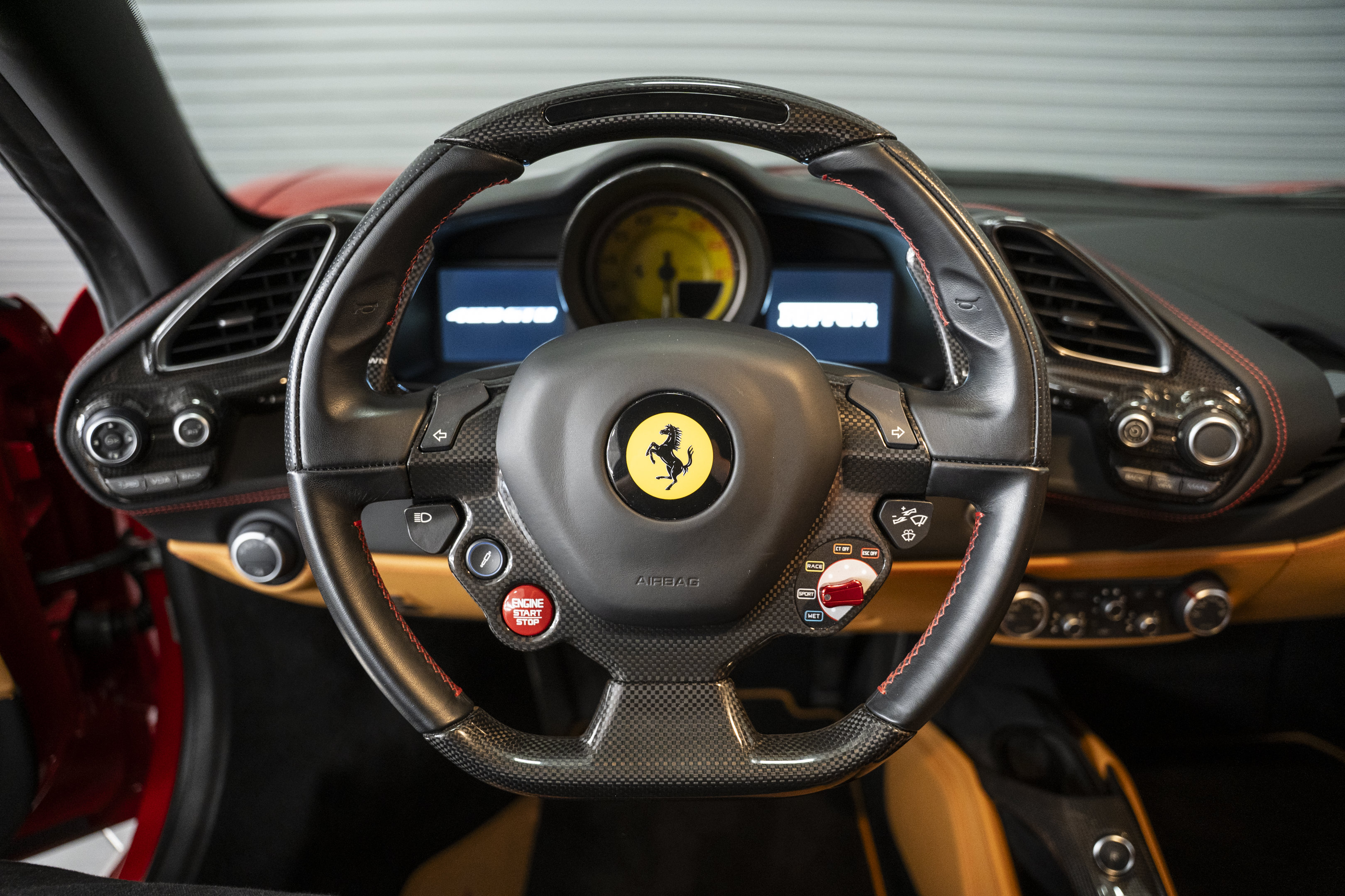 Used 2018 Ferrari 488 GTB RWD image 30