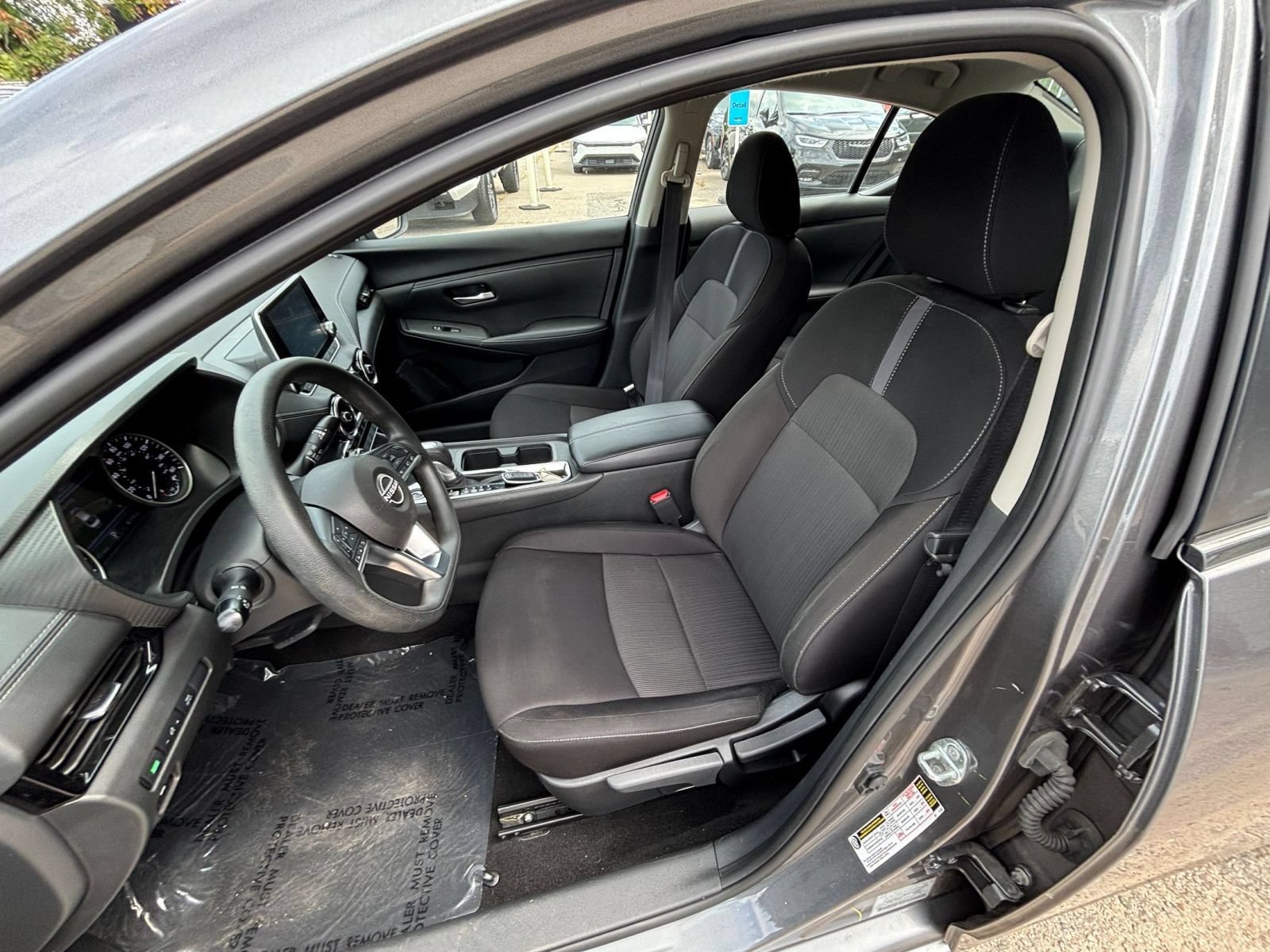 Used 2025 Nissan Sentra SV FWD image 33