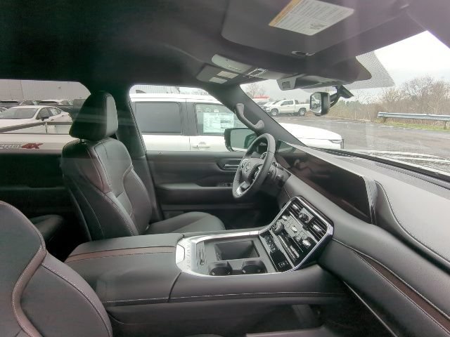 New 2025 Nissan Armada SL AWD/4WD image 15