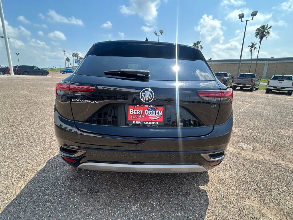 Used 2023 Buick Envision Essence w/ Sport Touring Package FWD image 5