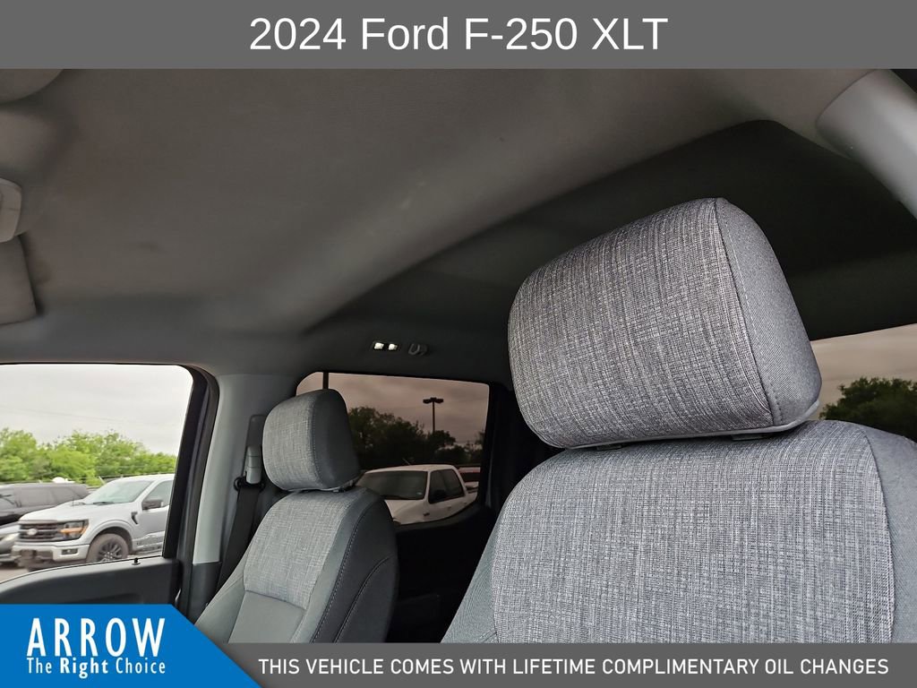 Used 2024 Ford F250 XLT AWD/4WD image 22