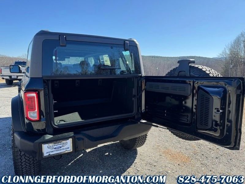 New 2025 Ford Bronco 4-Door image 7