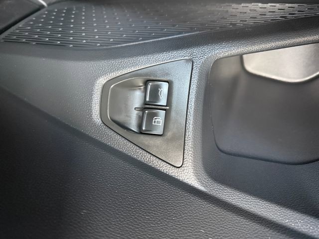 Used 2023 Volkswagen Jetta SE w/ Panoramic Sunroof Package FWD image 32