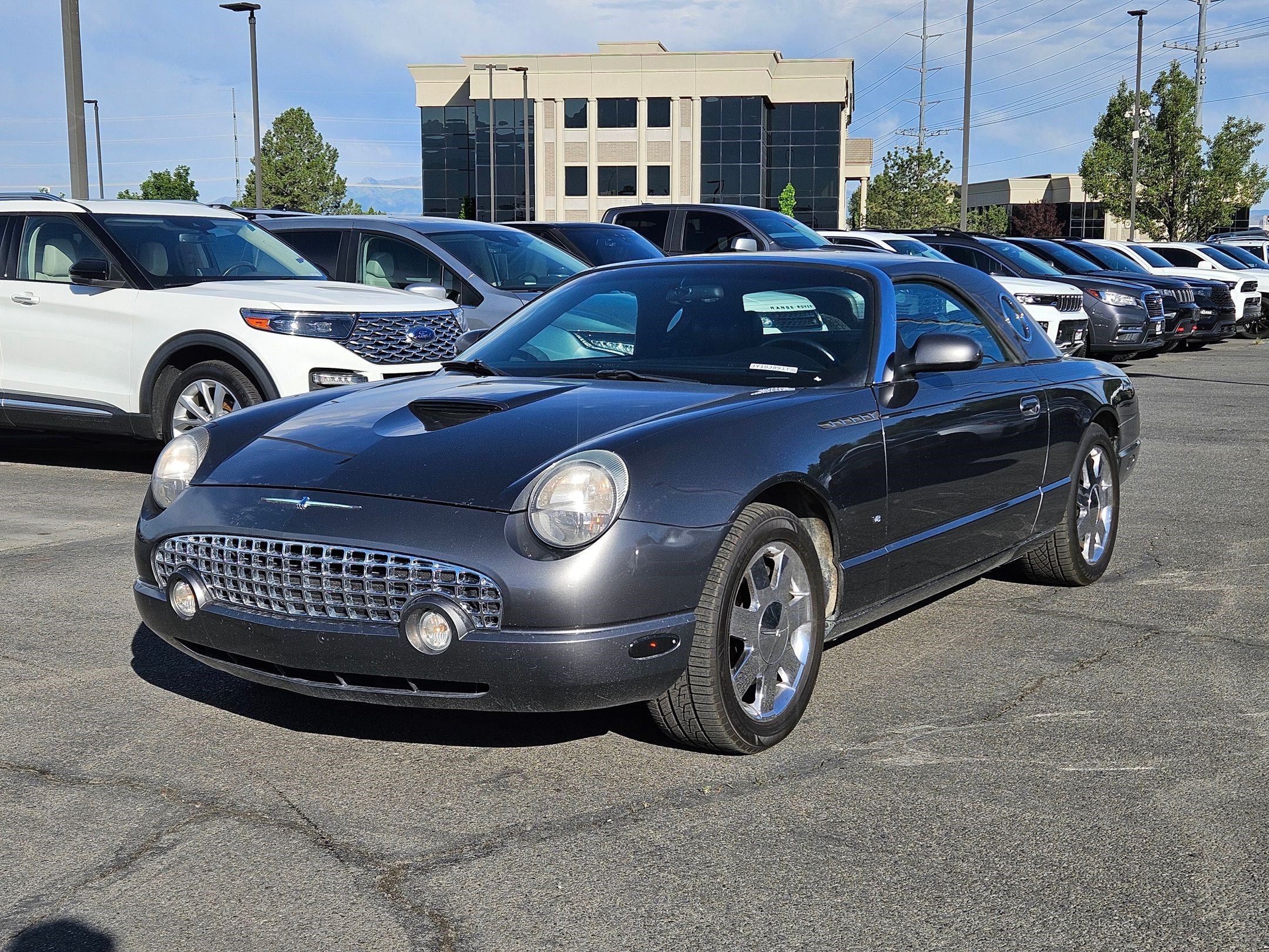 Used 2003 Ford Thunderbird RWD image 8