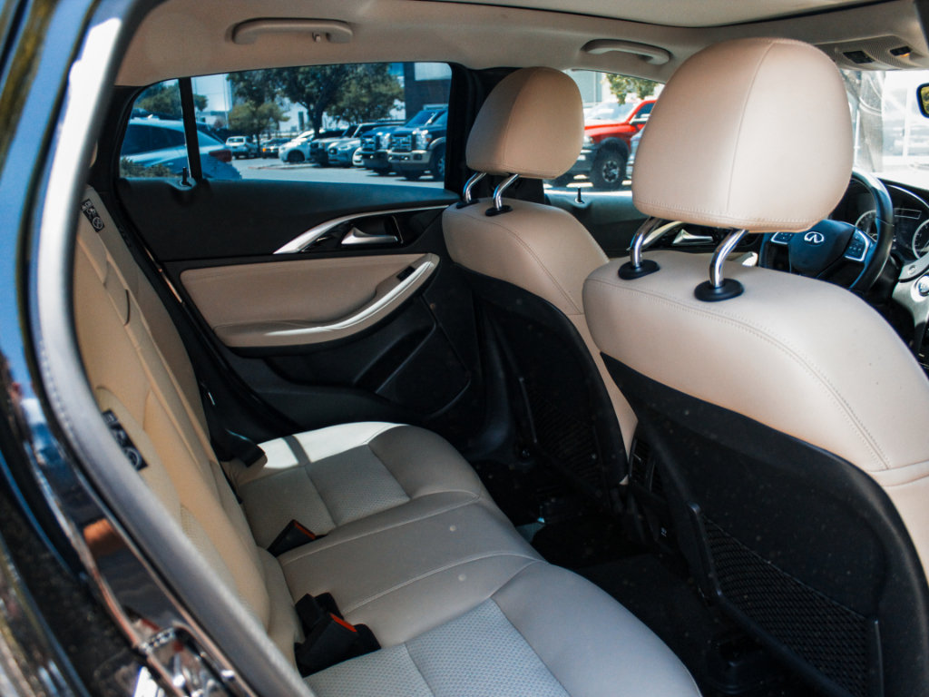 Used 2019 INFINITI QX30 AWD w/ Navigation Package image 27