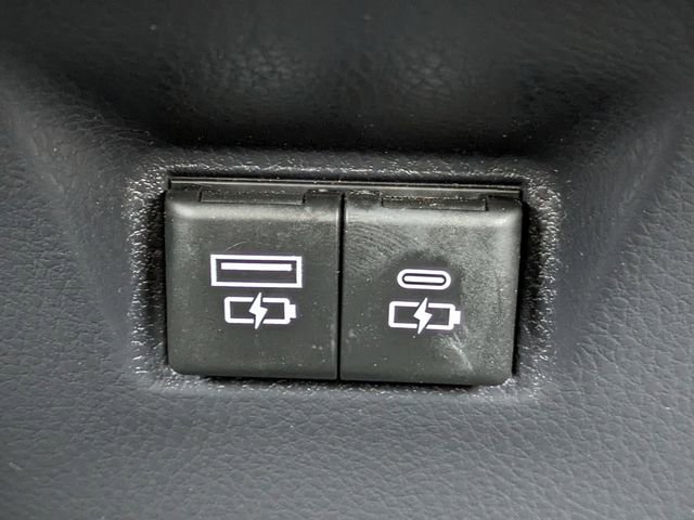 Used 2025 Toyota Camry SE image 20