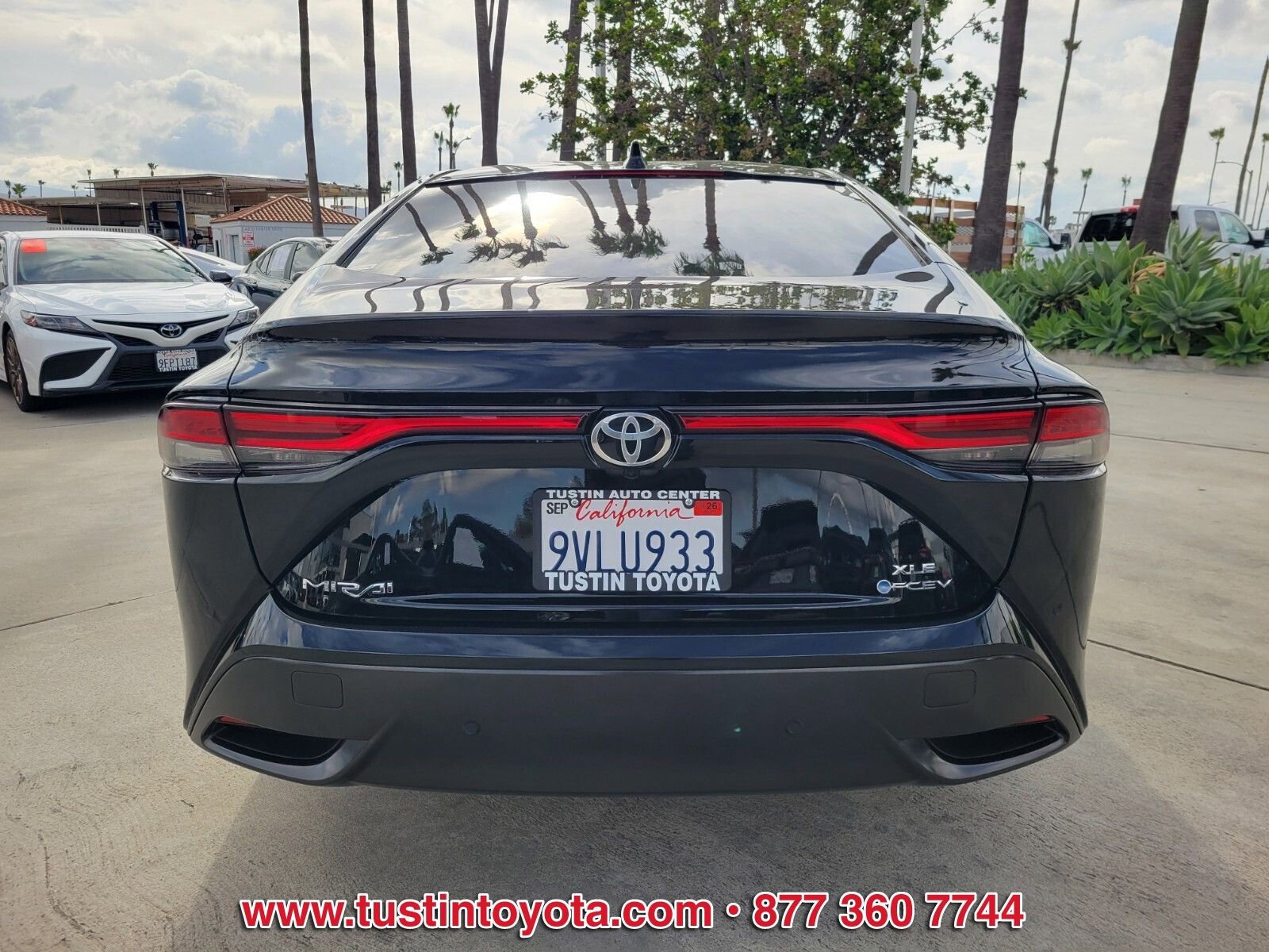 Used 2025 Toyota Mirai XLE RWD image 5