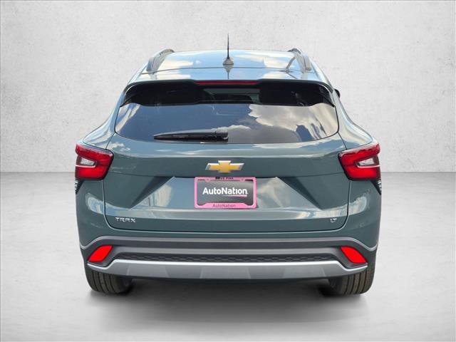 New 2026 Chevrolet Trax LT w/ LT Convenience Package FWD image 6