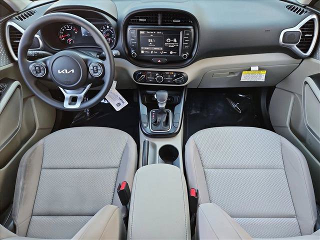 Used 2022 Kia Soul LX FWD image 16
