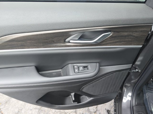 New 2026 Jeep Grand Cherokee Altitude AWD/4WD image 21