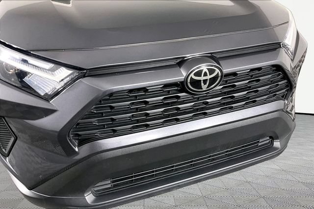 Used 2024 Toyota RAV4 LE AWD/4WD image 30