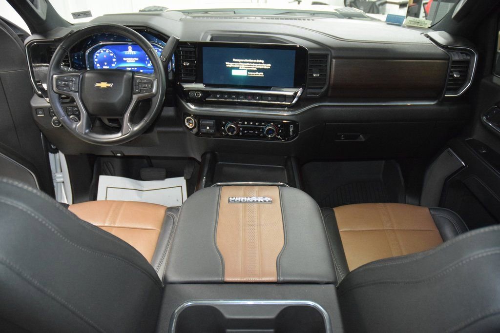 Used 2024 Chevrolet Silverado 2500 High Country w/ High Country Premium Package image 35