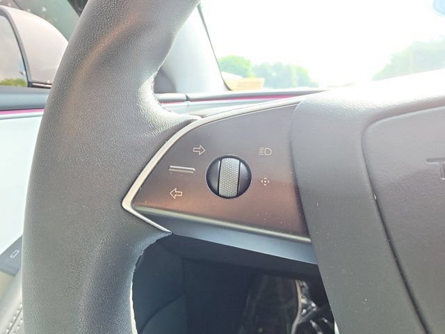 Used 2025 Tesla Model 3 Performance AWD/4WD image 18