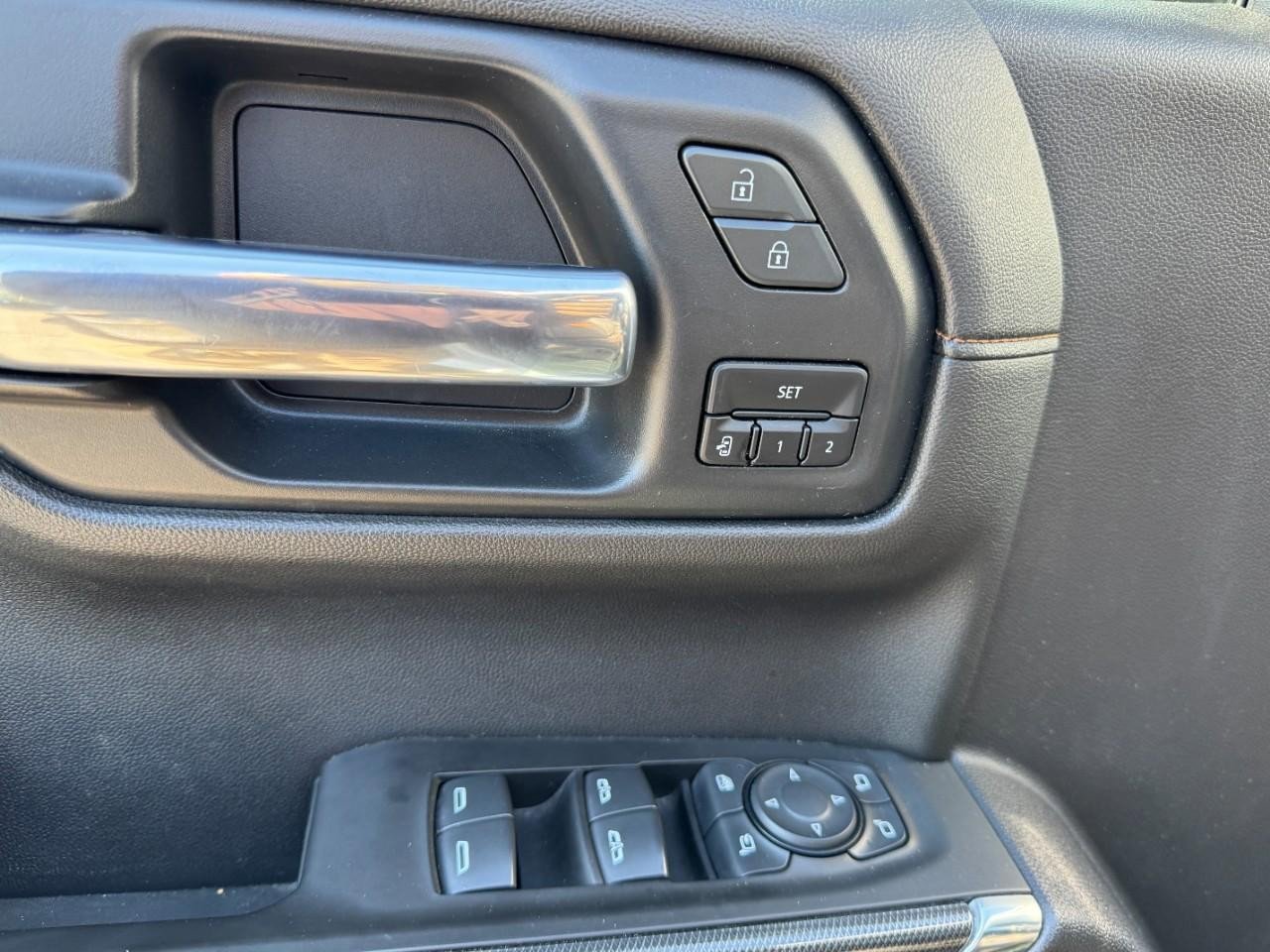 Used 2020 GMC Sierra 1500 AT4 w/ Off-Road Performance Package AWD/4WD image 14