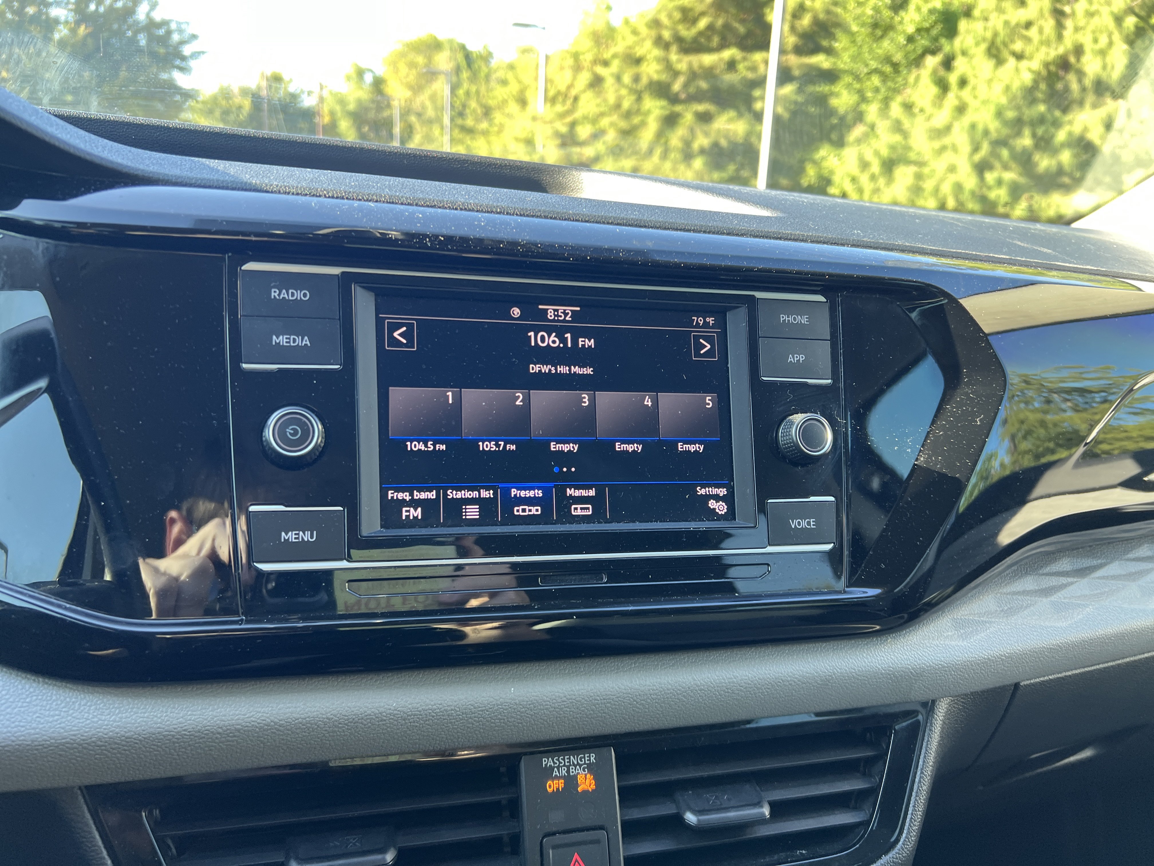 Certified 2024 Volkswagen Taos S FWD image 20