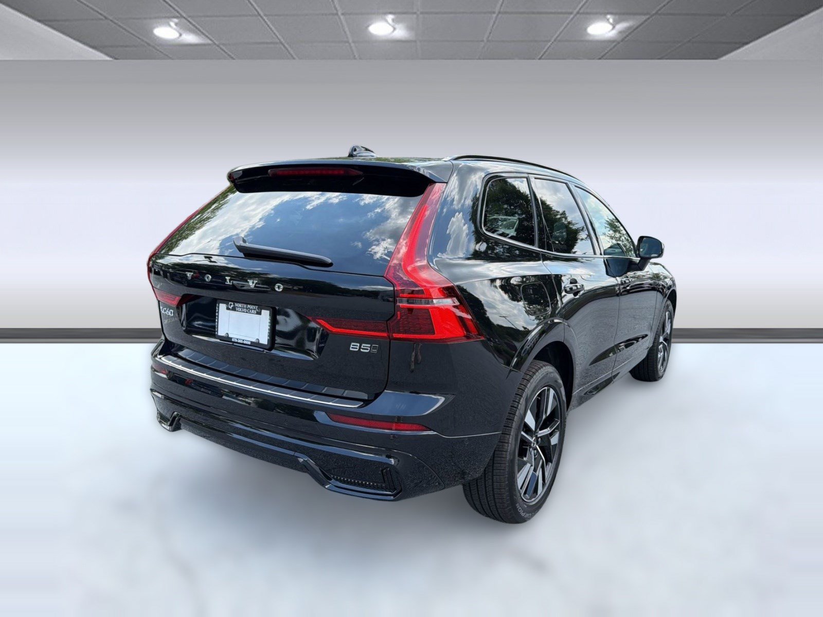 New 2026 Volvo XC60 B5 Plus w/ Climate Package AWD/4WD image 9