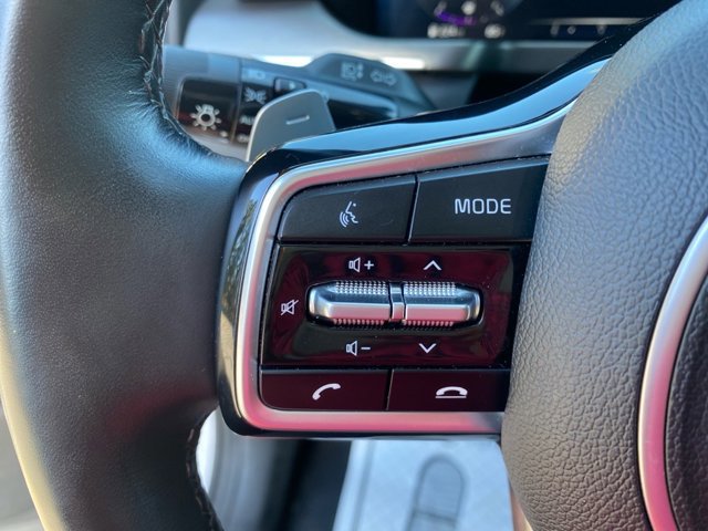 Certified 2023 Kia Sorento SX image 19