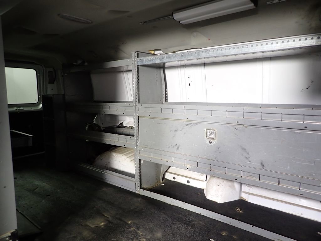 Used 2006 Ford E-350 and Econoline 350 Extended Super Duty RWD image 14