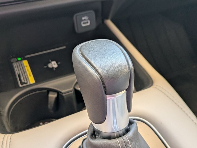 Used 2025 Honda HR-V EX-L image 12
