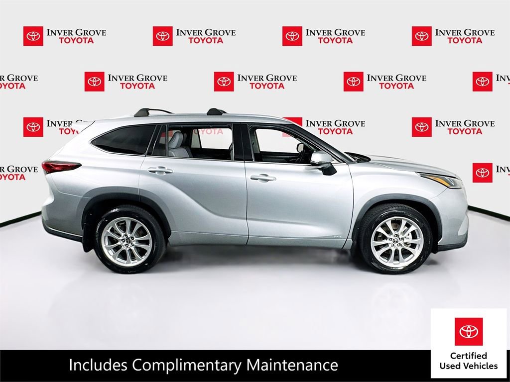 Certified 2022 Toyota Highlander Limited image 5