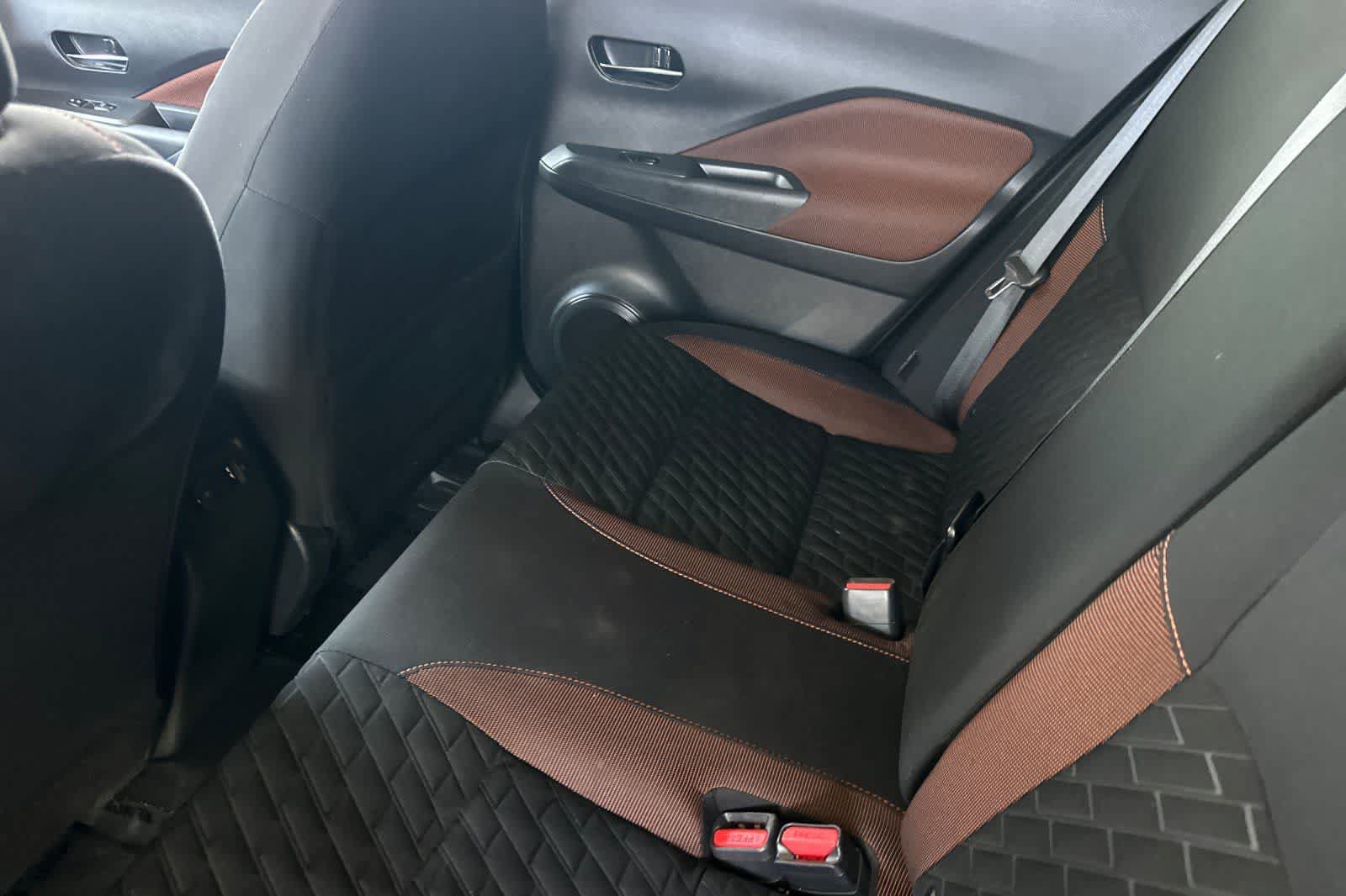 Used 2021 Nissan Kicks SR w/ Interior Electronics Package FWD image 5