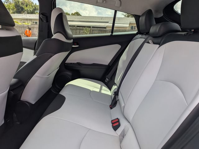 Used 2017 Toyota Prius Four Touring w/ Appearance Package FWD image 14