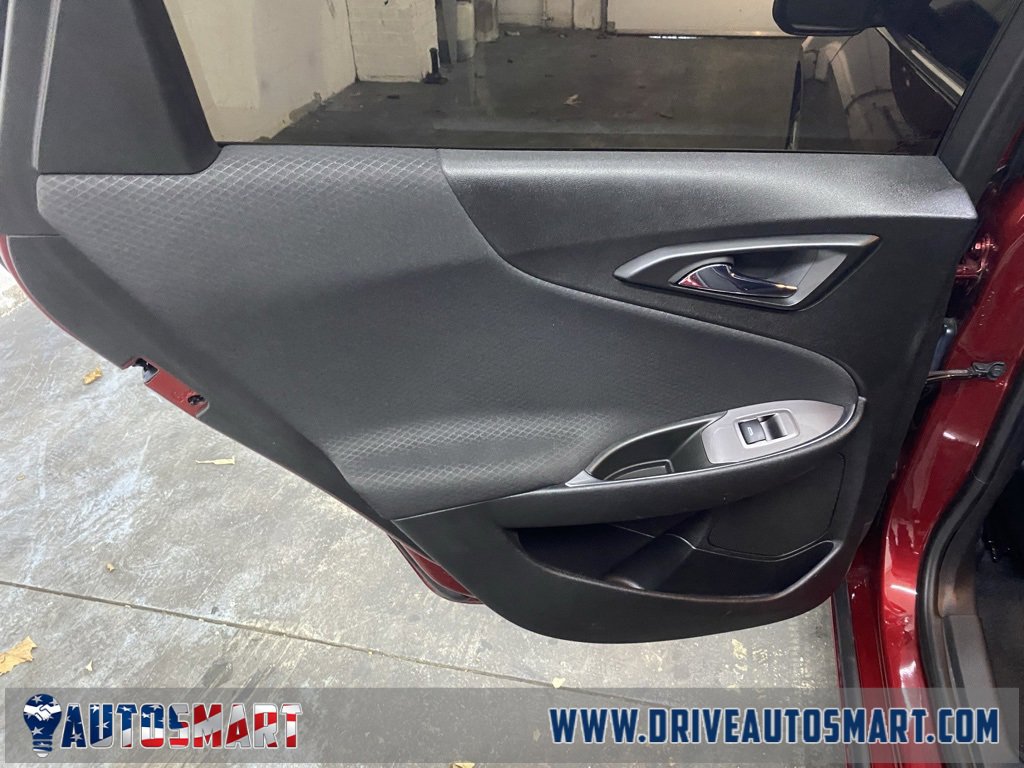 Used 2021 Chevrolet Malibu LT image 14