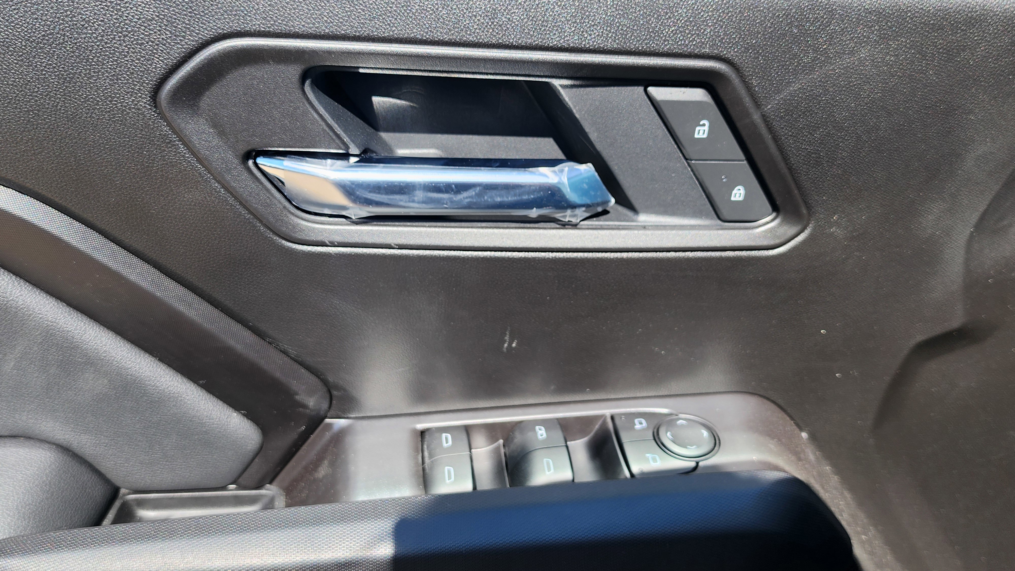 New 2025 Chevrolet Colorado LT w/ LT Convenience Package image 8