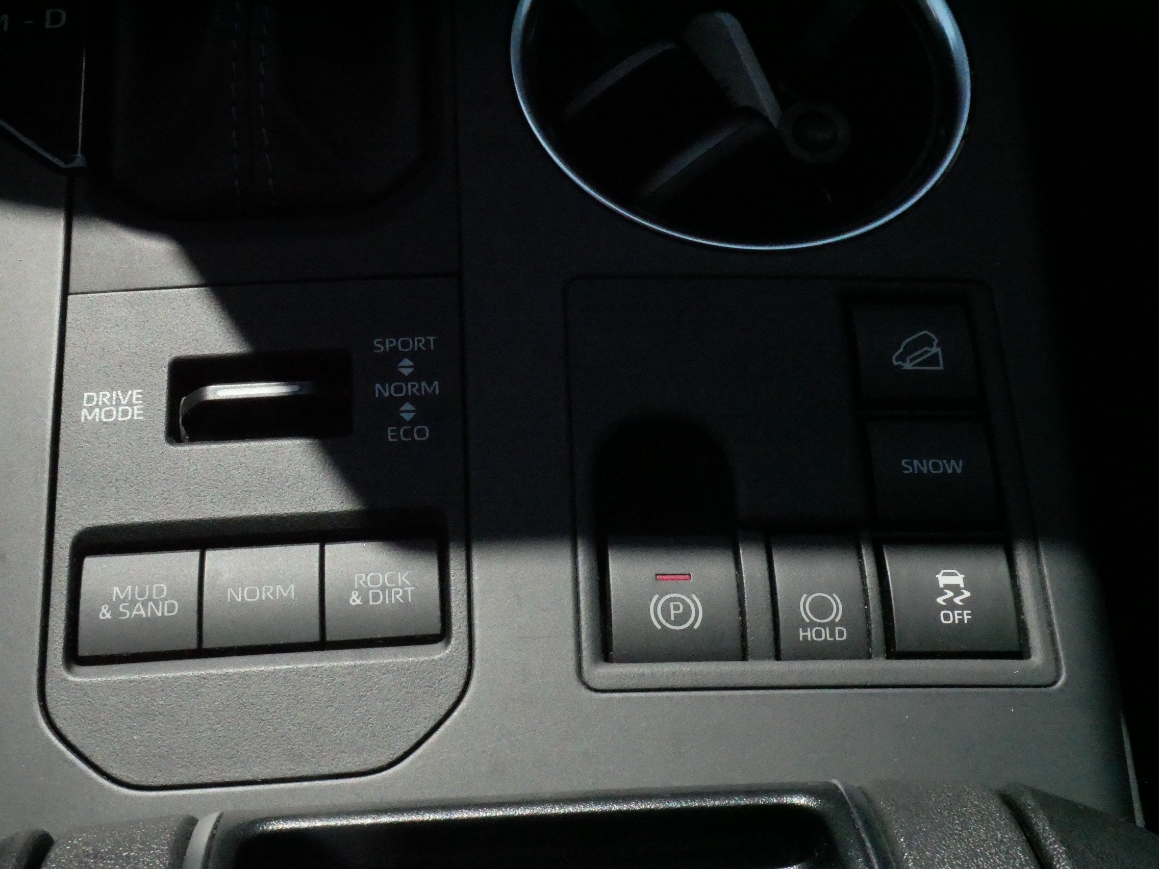 Used 2025 Toyota Highlander XLE AWD/4WD image 25