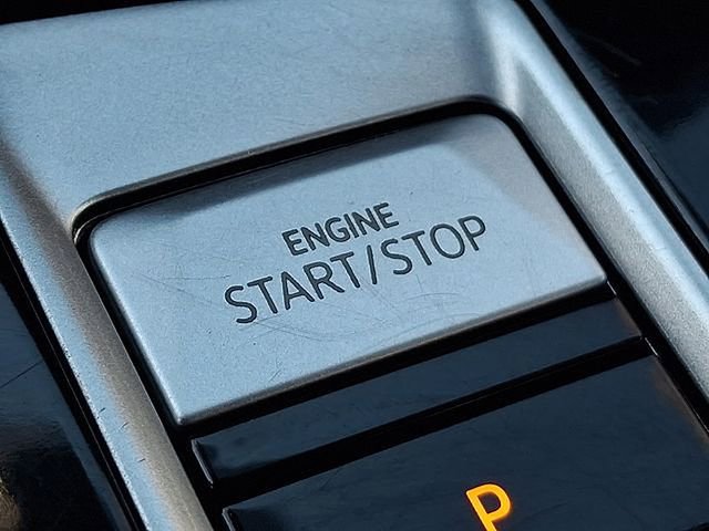 Used 2024 Volkswagen Atlas Cross Sport SE AWD/4WD image 25