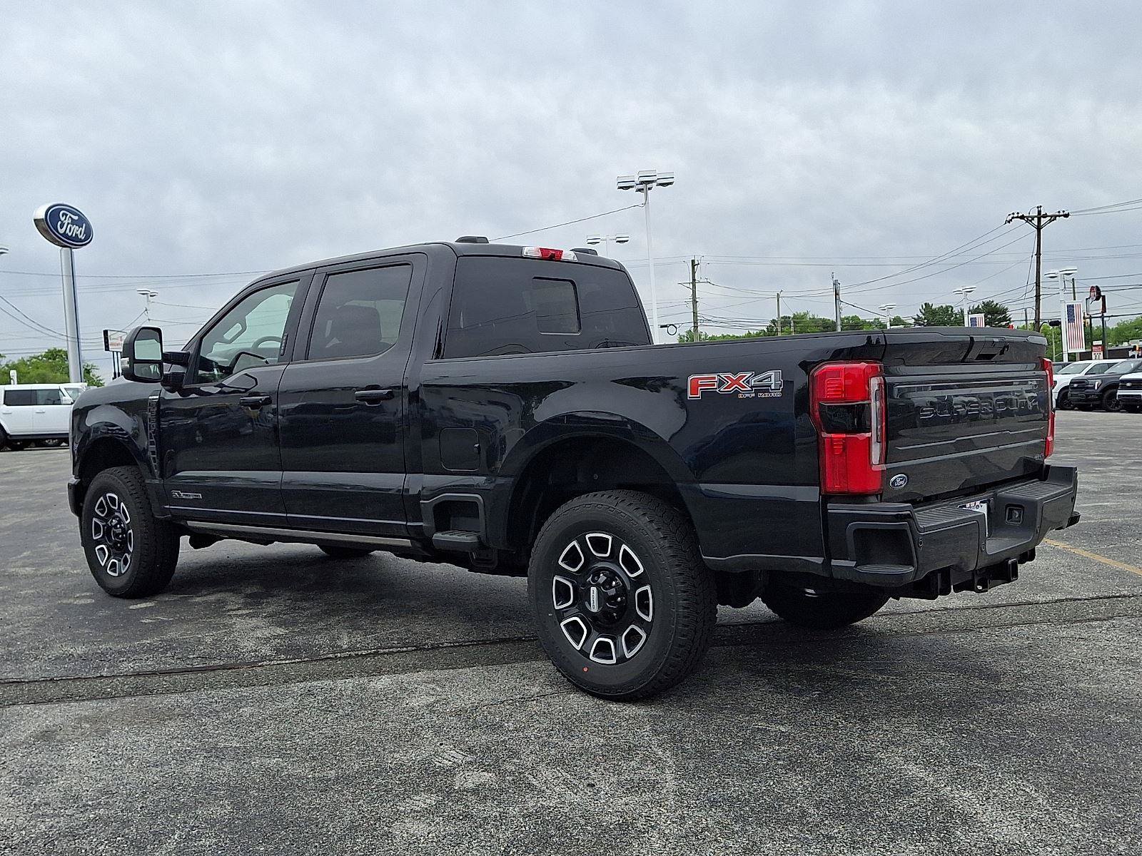 New 2026 Ford F350 Platinum w/ FX4 Off-Road Package AWD/4WD image 3