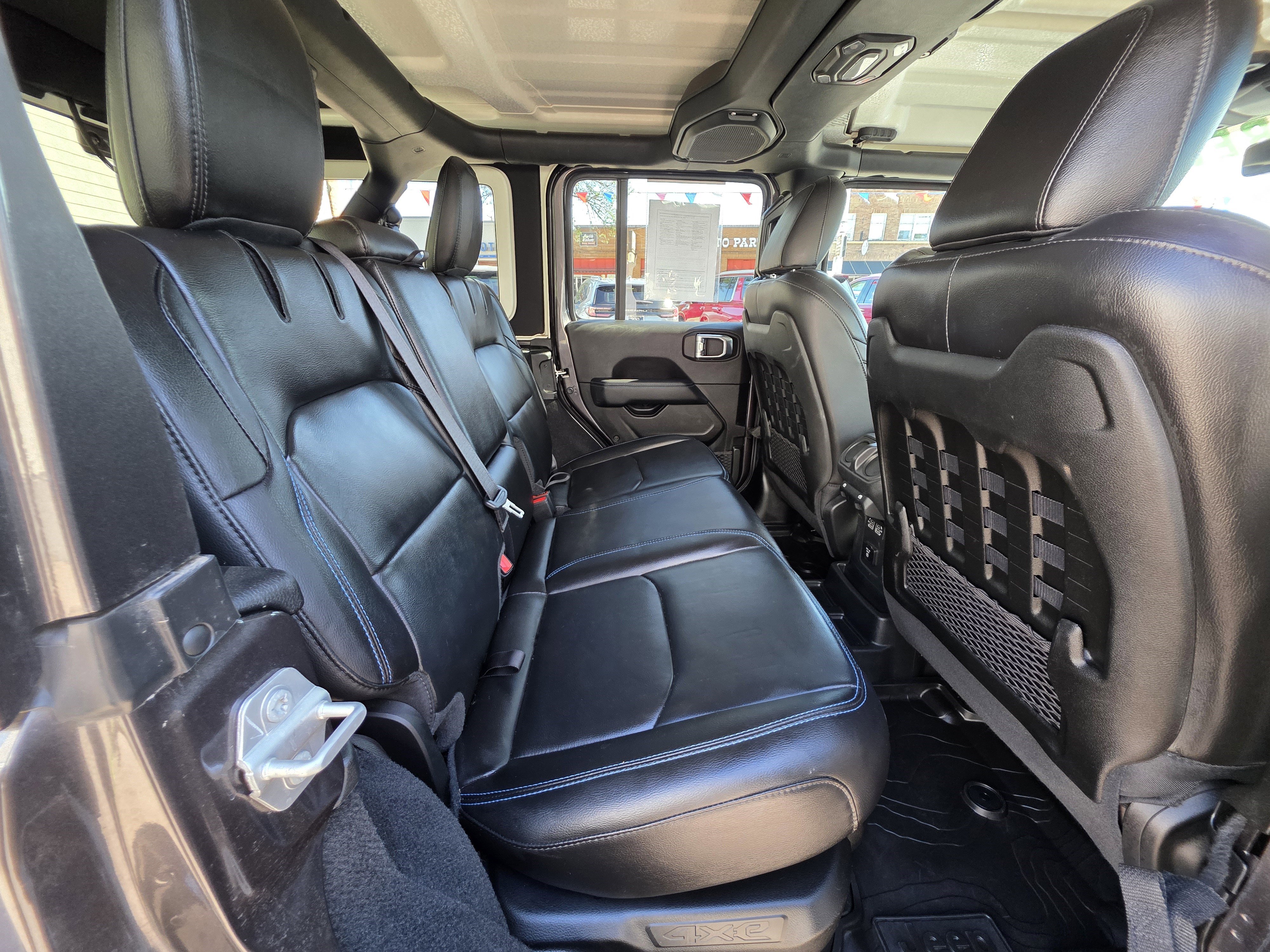 Used 2021 Jeep Wrangler Unlimited Rubicon 4xe w/ Steel Bumper Group image 22