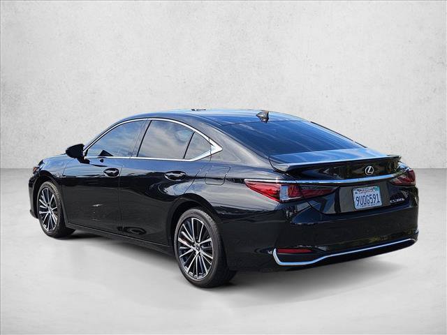 Used 2025 Lexus ES 300h w/ Premium Package FWD image 9