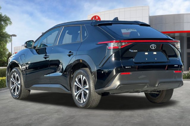 Certified 2024 Toyota bZ4X AWD w/ Weather Package image 7