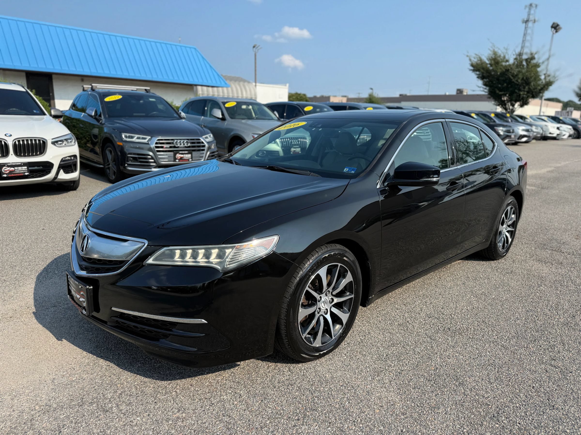 Used 2016 Acura TLX w/ Technology Package FWD image 4