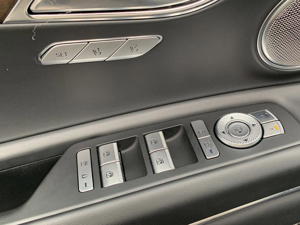 Certified 2023 Genesis GV80 3.5T w/ Winter Weather Package image 17