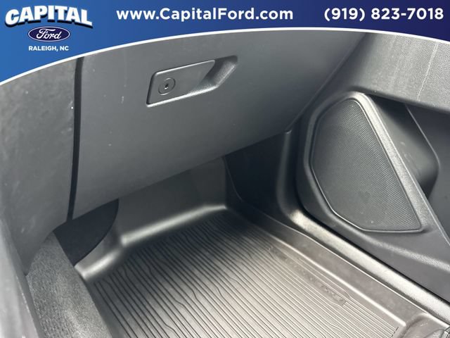 Certified 2023 Ford Explorer XLT w/ Equipment Group 202A AWD/4WD image 28