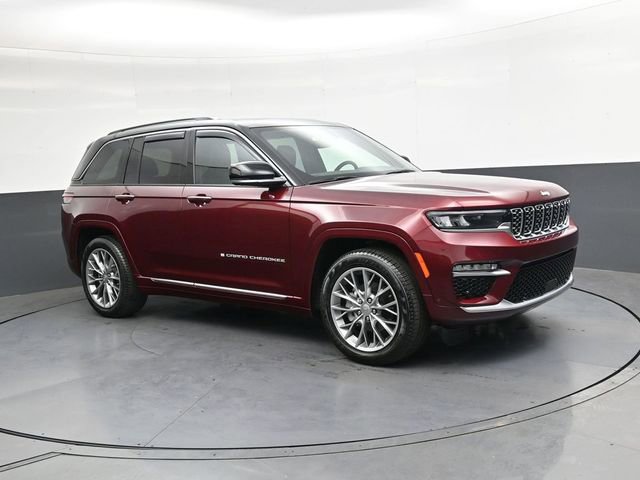 Used 2024 Jeep Grand Cherokee Summit AWD/4WD image 2
