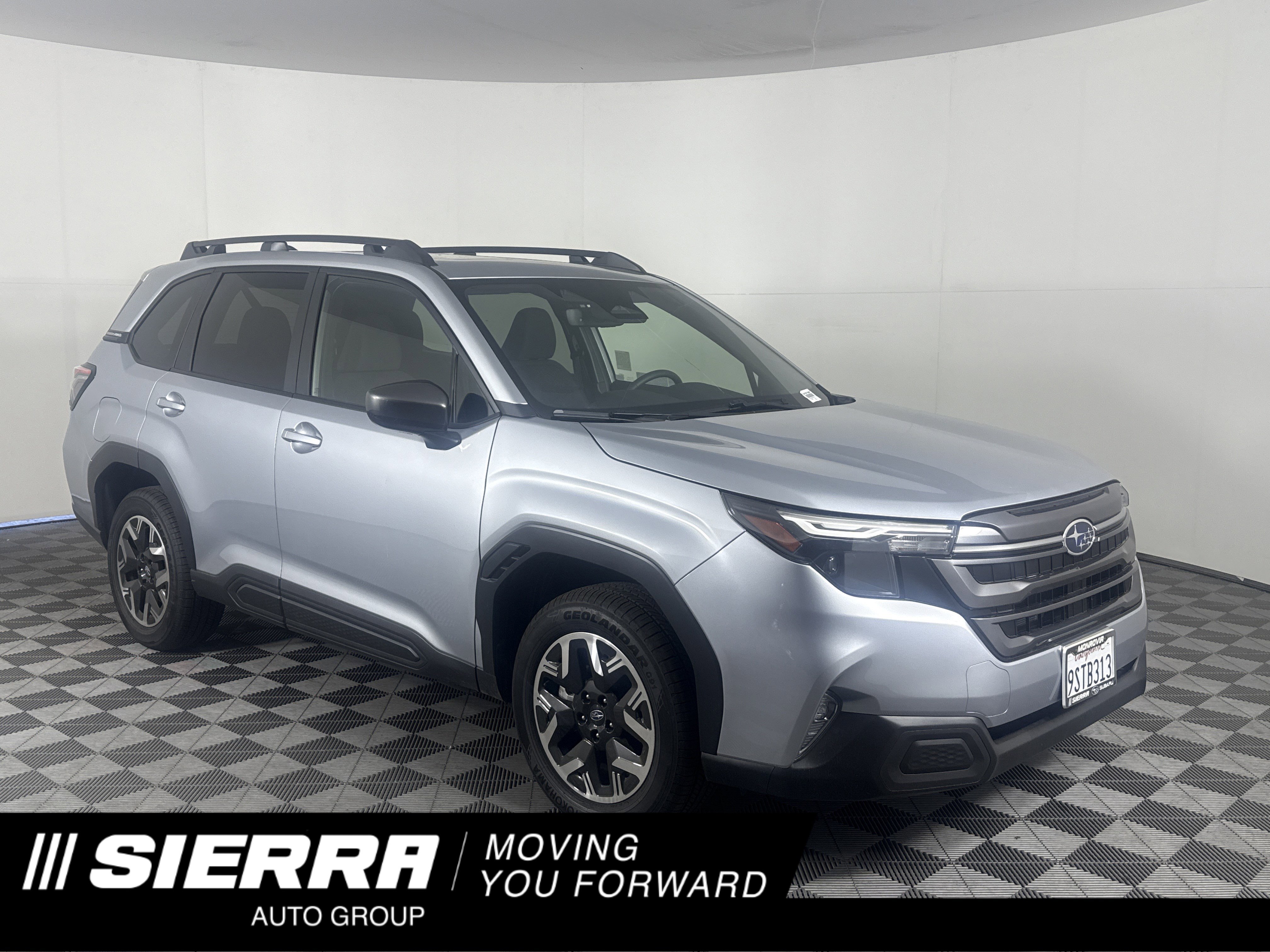 Used 2025 Subaru Forester Premium w/ Convenience Package #1